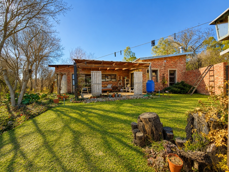 5 Bedroom Property for Sale in Viljoenskroon Rural Free State